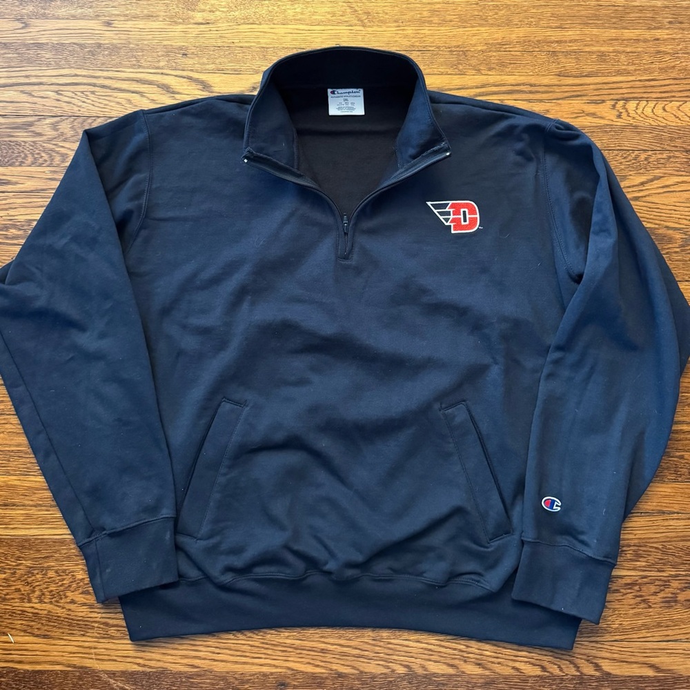 #624 DAYTON FLYERS (Champion) XXL DARK NAVY BLUE Quarter-Zip Men's Sweater.